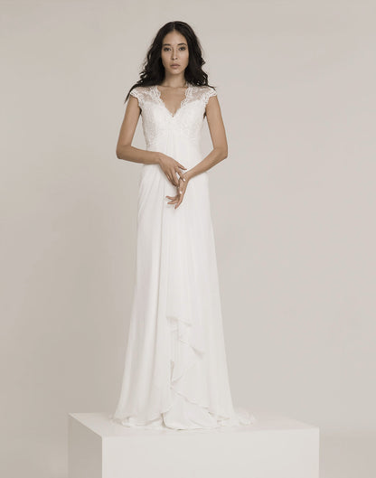 Frida Claire 7027 Aurora – Schlichtes Brautkleid mit moderner Eleganz