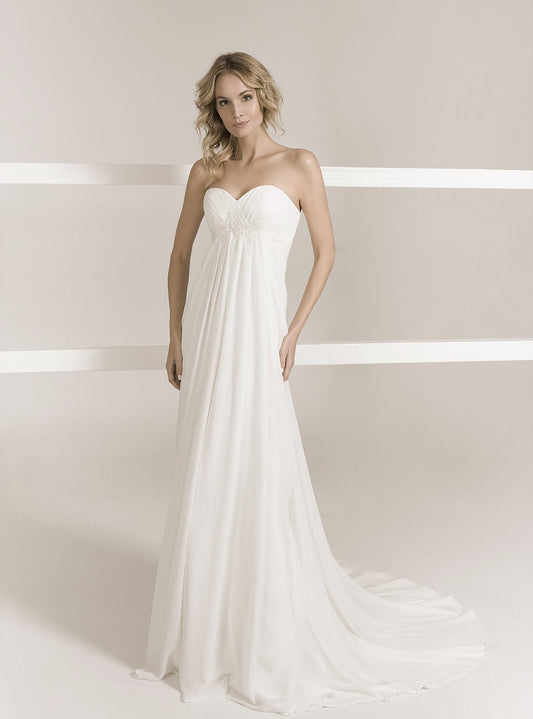 Frida Claire 7028 Adele – Zeitlose Eleganz mit sanft fließender Silhouette