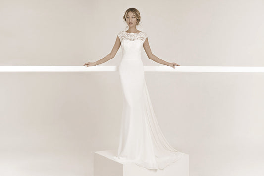 Frida Claire 7029 Isadora – Anmutige Eleganz mit modernem Touch