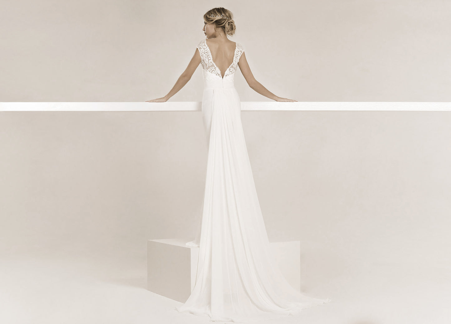 Frida Claire 7029 Isadora – Anmutige Eleganz mit modernem Touch