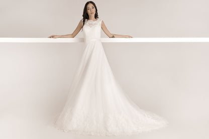 Frida Claire 7034 Reverie - Romantisches Brautkleid mit filigraner Spitze