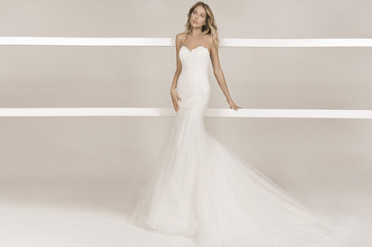 Frida Claire 7049 Meredith – Verführerisches Brautkleid mit Spitzenoberteil und Tüllrock in Meerjungfrau-Silhouette